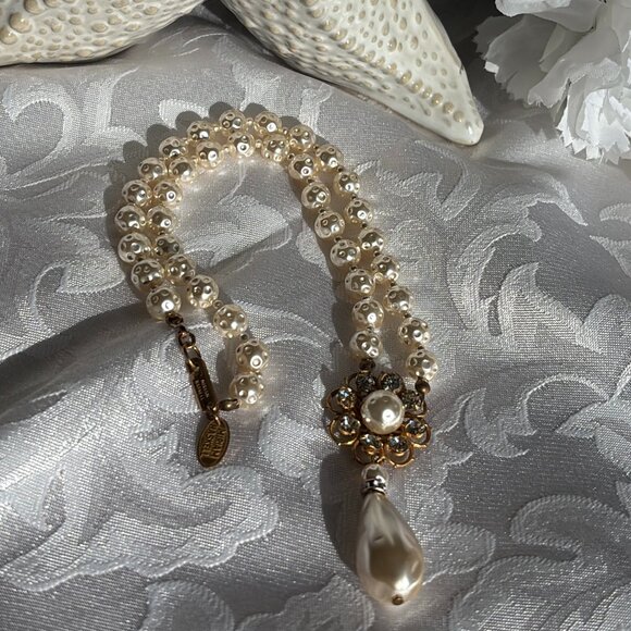 MIRIAM HASKELL BAROQUE FAUX PEARL RHINESTONE DROP NECKLACE - Picture 5 of 8